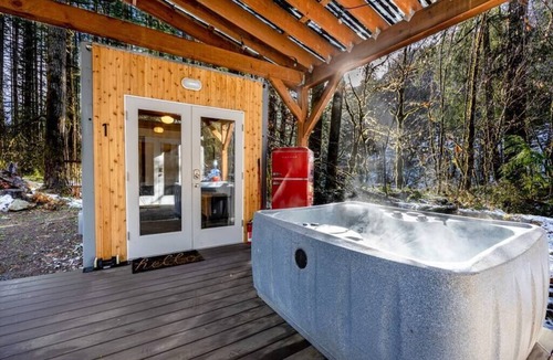 Skykomish Cabin | Tye River Container Cabin - Skier's Retreat