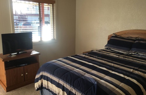 Coupeville Hotel | Tyee Restaurant and Hotel