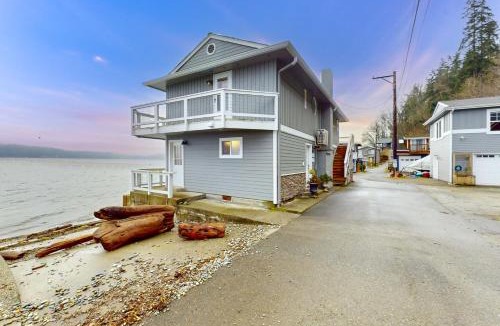 Camano Island House | Tyee Shoreline Retreat A