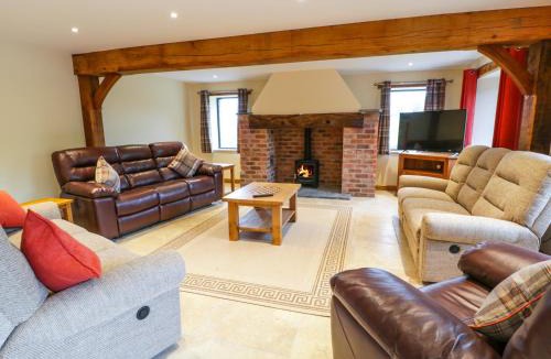 Ruthin House | Tyn Y Celyn Isaf