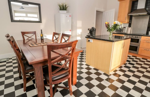 Tynemouth Cottage | Tynemouth Village Penthouse