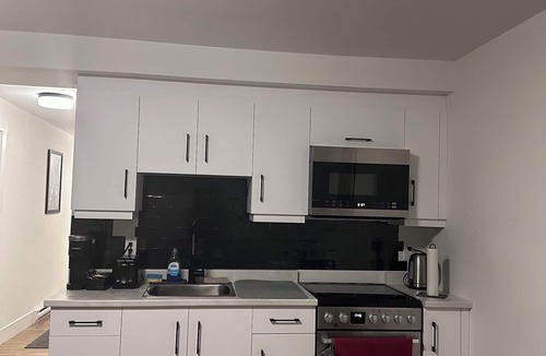 Moncton Apartment | Tynnah’s Place