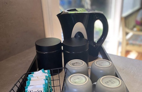 Pessac House | Typée, Accueillante et Confortable Maison