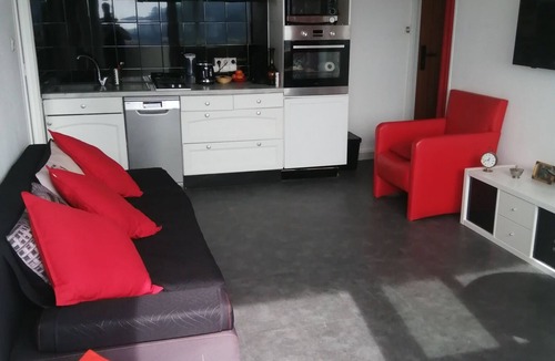 Mazargues Apartment | Type 2 APARTMENT SEA VIEW 10 MN FROM THE CALANQUES AND FACS OF LUMINY