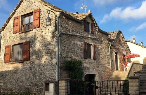 Saint-Georges-de-Levejac House | -Typical caussenarde house