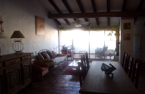 Bernis House | Typical air-conditioned apartment near the beach
