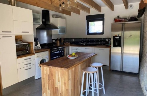 Saint-Gilles-Pligeaux House | Typical Breton farmhouse in the heart of the Argoat region. Go green!