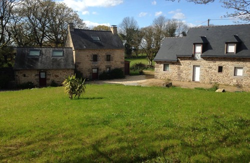 Saint-Gilles-Pligeaux House | Typical Breton house