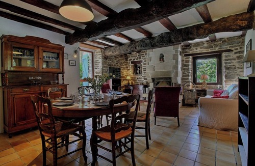 Questembert House | Typical Breton farmhouse in the countryside with modern comforts