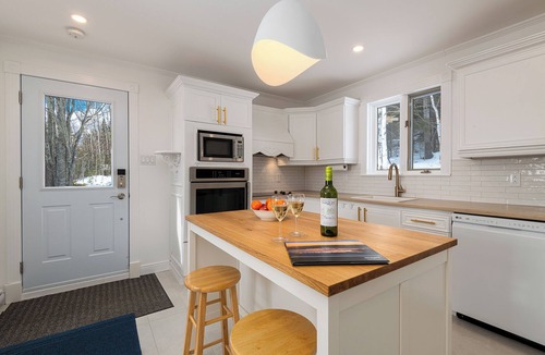 Pointe-au-Pic House | Typical bucolic house of Charlevoix