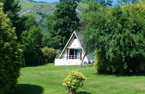Sainte-Marie-de-Campan Ski Chalet | Typical mountain chalet in the heart of nature. Close to hiking and ski resorts