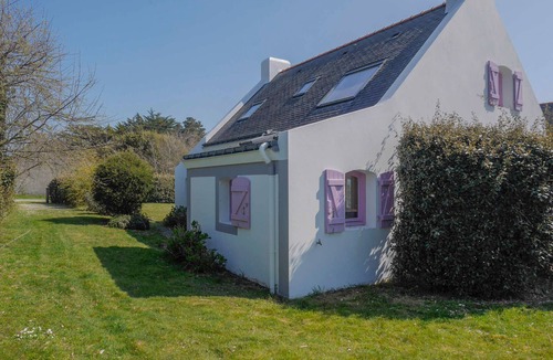 Locmaria House | Typical house near wild coast - Pets allowed