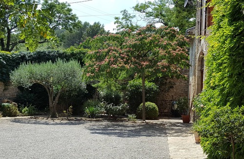 Venejan Apartment | Typical Provencal apartment
