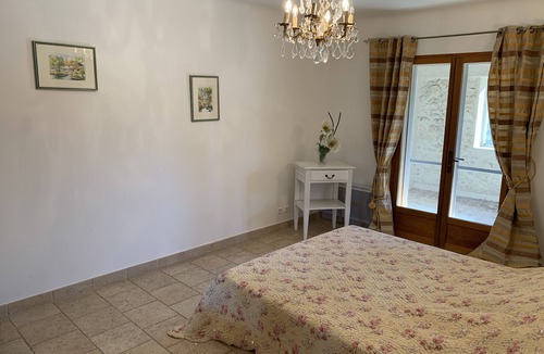 Villelaure Other | Typical Provencal farmhouse