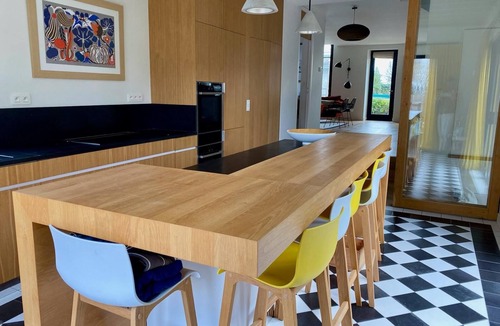 La Baule-Escoublac House | Typical renovated house for 10 people, 250m from the beach Benoît