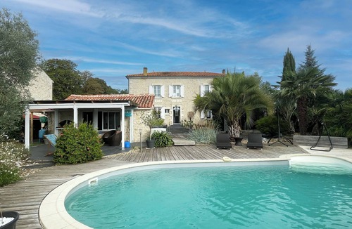 Doix-les-Fontaines House | Typical Vendée house. For a peaceful, family-friendly stay!
