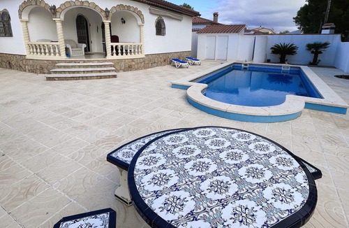 Rustical Mont-roig Ski Chalet | Typical villa with private pool in Miami Platja!