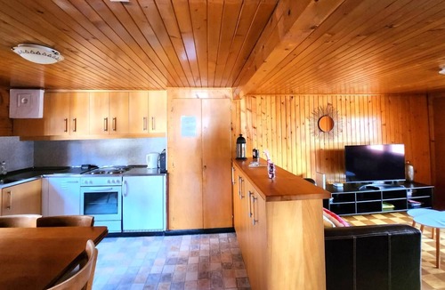 Saint-Martin Apartment | Typische Wohnung Le Ver Luisant. Val d'Hérens by Interhome