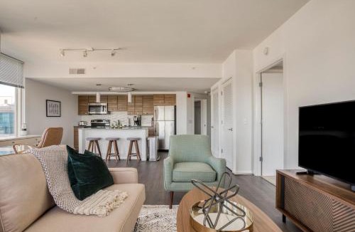 McLean Apartment | Tysons Corner 2br w pool fire pit nr mall WDC-810