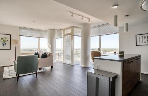 McLean Apartment | Tysons Corner 2br w pool fire pit nr mall WDC-810