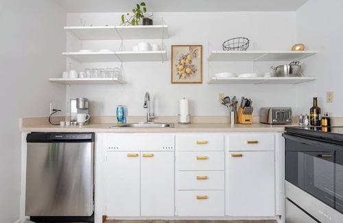 University District Apartment | U District UW 2 Bedroom Suite