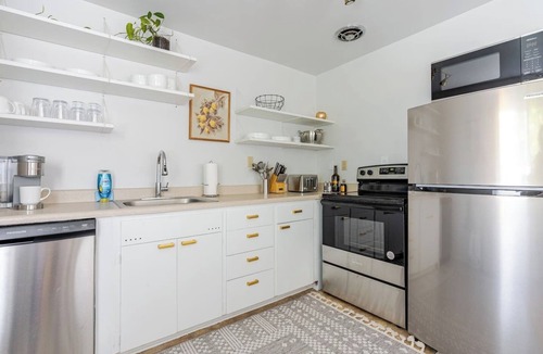 University District Apartment | U District UW 2 Bedroom Suite