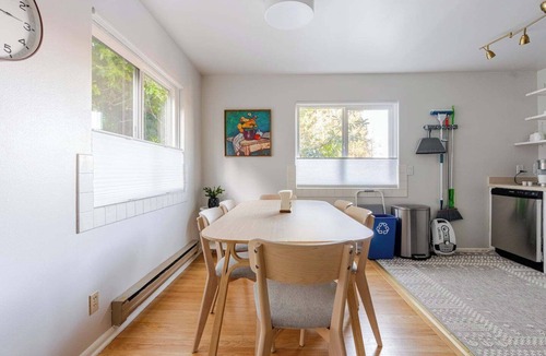 University District Apartment | U District UW 2 Bedroom Suite