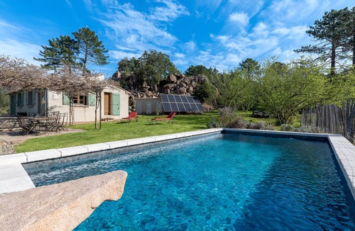 Sari-Solenzara House | U Ponte Grossu - Piscine Privée