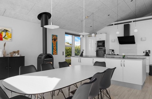 Bøjden House | "Ubavka" - 100m from the sea by Interhome