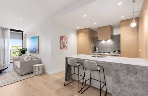 Glen Iris Apartment | Uber Stylish Apartment in Glen Iris