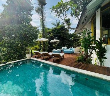Mas Villa | Ubud Artist Retreat Jungle Views Yoga Deck and Private Pool
