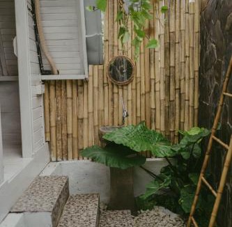 Ubud Bed & Breakfast | Ubud White Cottage