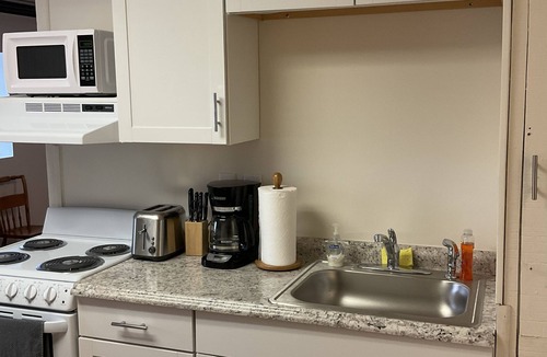 Mohawk House | UC DOUBLE!