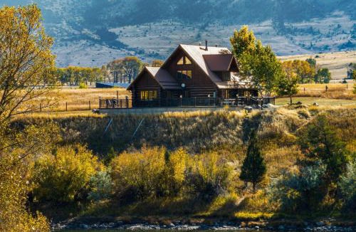 Pray House | UC River Ranch