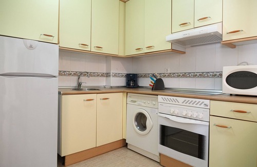 Salou City Centre Apartment | UHC LARIMAR - Fantastic family apartment with swimmingpool
