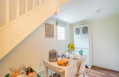 Kimbolton House | Uk44006 - Secret Cottage