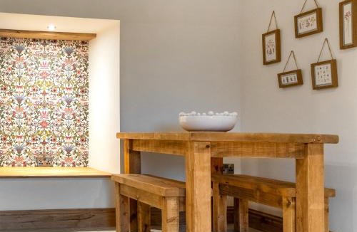 Llanfor House | Uk45796 - Ty Canol