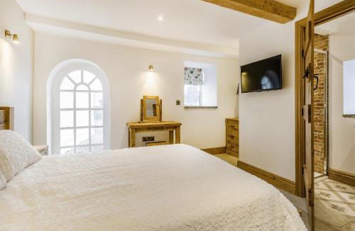 Llanfor House | Uk45796 - Ty Canol