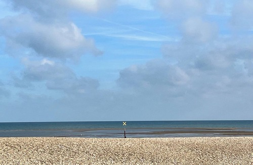 Pagham Cottage | UK47672 - The Cabin