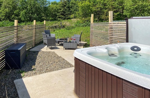 Darvel Cottage | UK7384 - The Hayloft