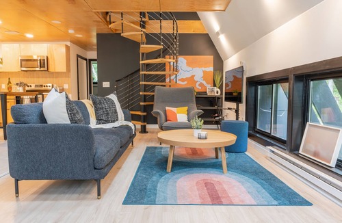 Tillson House | Ukihaus Hudson: Enchanting Hudson Valley A-Frame