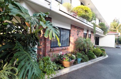 Hamilton North Hotel | Ulster Lodge Motel