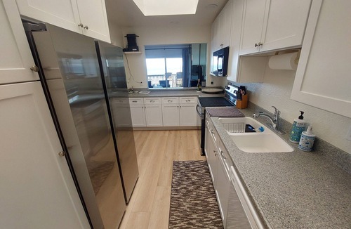 Carlsbad House | Ultimate Beach House for Your Next Vacay~50 feet from the Beach!