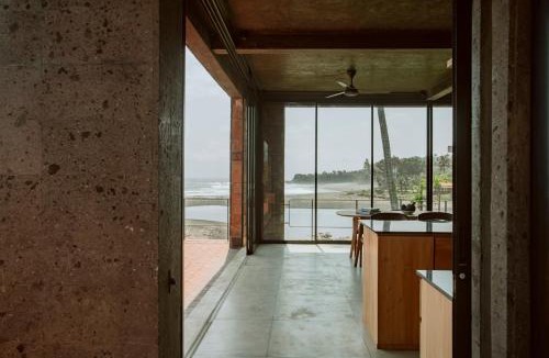 West Selemadeg Villa | Ultimate Beachfront Villa Cascade Balian