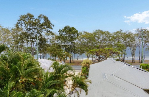 Bongaree House | Ultimate Comfort and Water Views