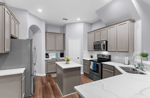 Allen House | Ultimate Family Getaway! Lux 4BR Home in Allen + EPIC GAME ROOM + Deck & Grill