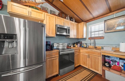 Martindale House | Ultimate Family River Retreat: Pickleball, Pool Table & Private Water Access