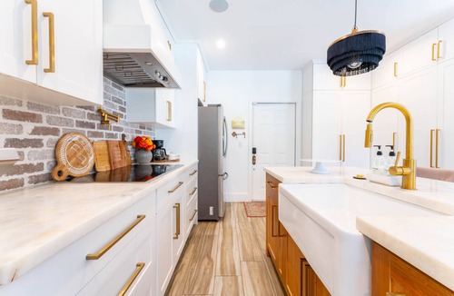 Coral Way Villa | Ultimate FIFA Villa W/Soccer Field, Pool, Sauna, Games & Concierge Services!