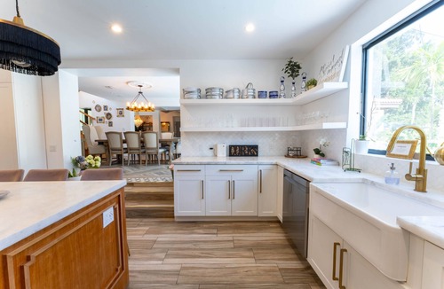 Coral Way Villa | Ultimate FIFA Villa W/Soccer Field, Pool, Sauna, Games & Concierge Services!