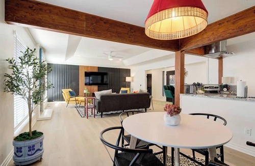 Quail Creek House | Ultimate Game Night Getaway |Hot Tub, Arcade & Fun